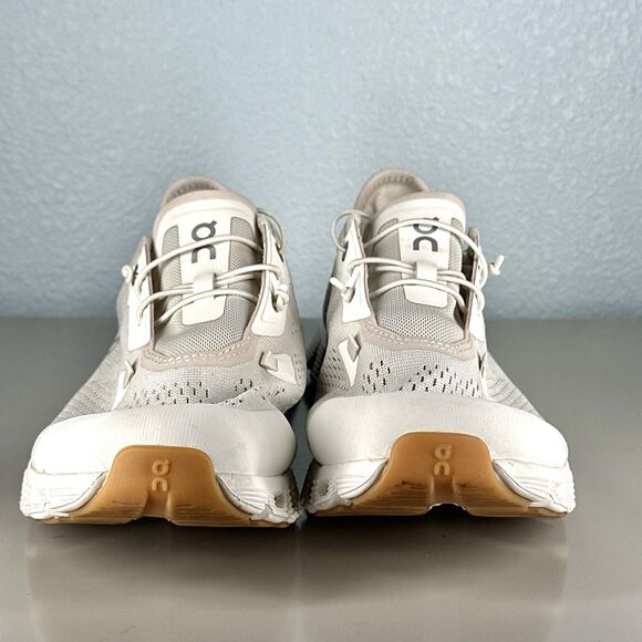 On Cloud 5 Coast Lifestyle Shoes Women's Size 9 Beige White Sneakers Lightweight - Picture 2 of 16
